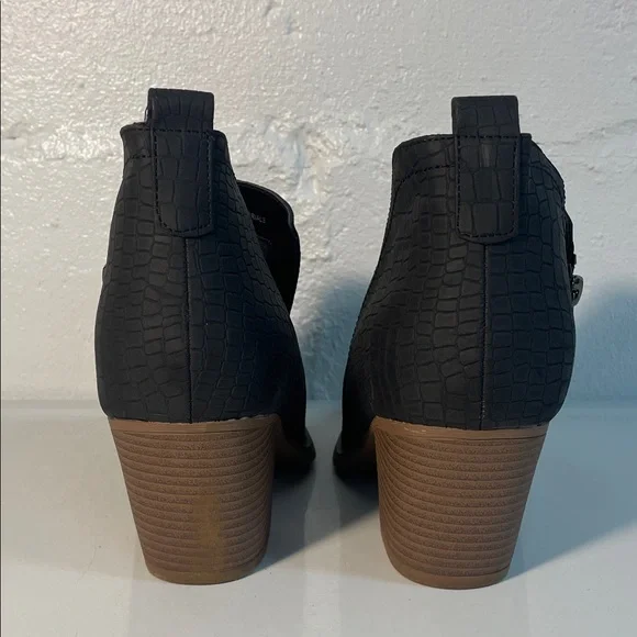 Cloudwalkers Black Faux Crocodile Ankle Boots Trina 9.5W - Picture 4 of 7